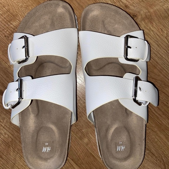 H&M Shoes - White sliders size 7